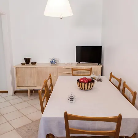 At The Side Of The Castle Appartement Plaka (Milos)